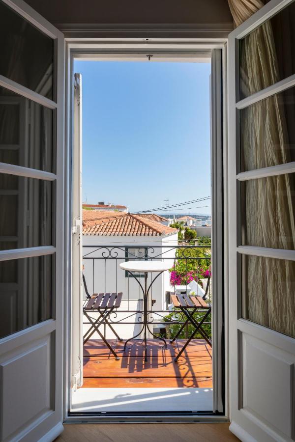 Guesthouse Niriides Spetses Town Ngoại thất bức ảnh