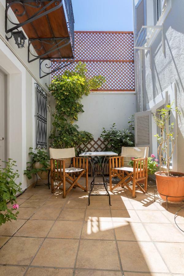 Guesthouse Niriides Spetses Town Ngoại thất bức ảnh